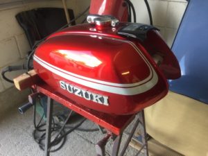 Suzuki GT750 Fuel tank respray Restoration - image 8