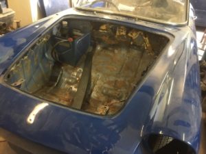 Renault Carravelle Restoration - image 32