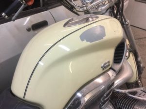 Motorcycle fuel tank repair. 1997 BMW R1200C Restoration - image 1