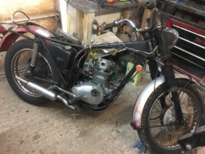 1969 Triumph Trophy 250 TR25 Restoration - image 1